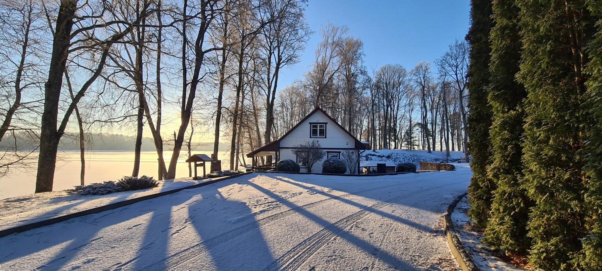 Slenis Trakuose Hotel Trakai Exterior photo